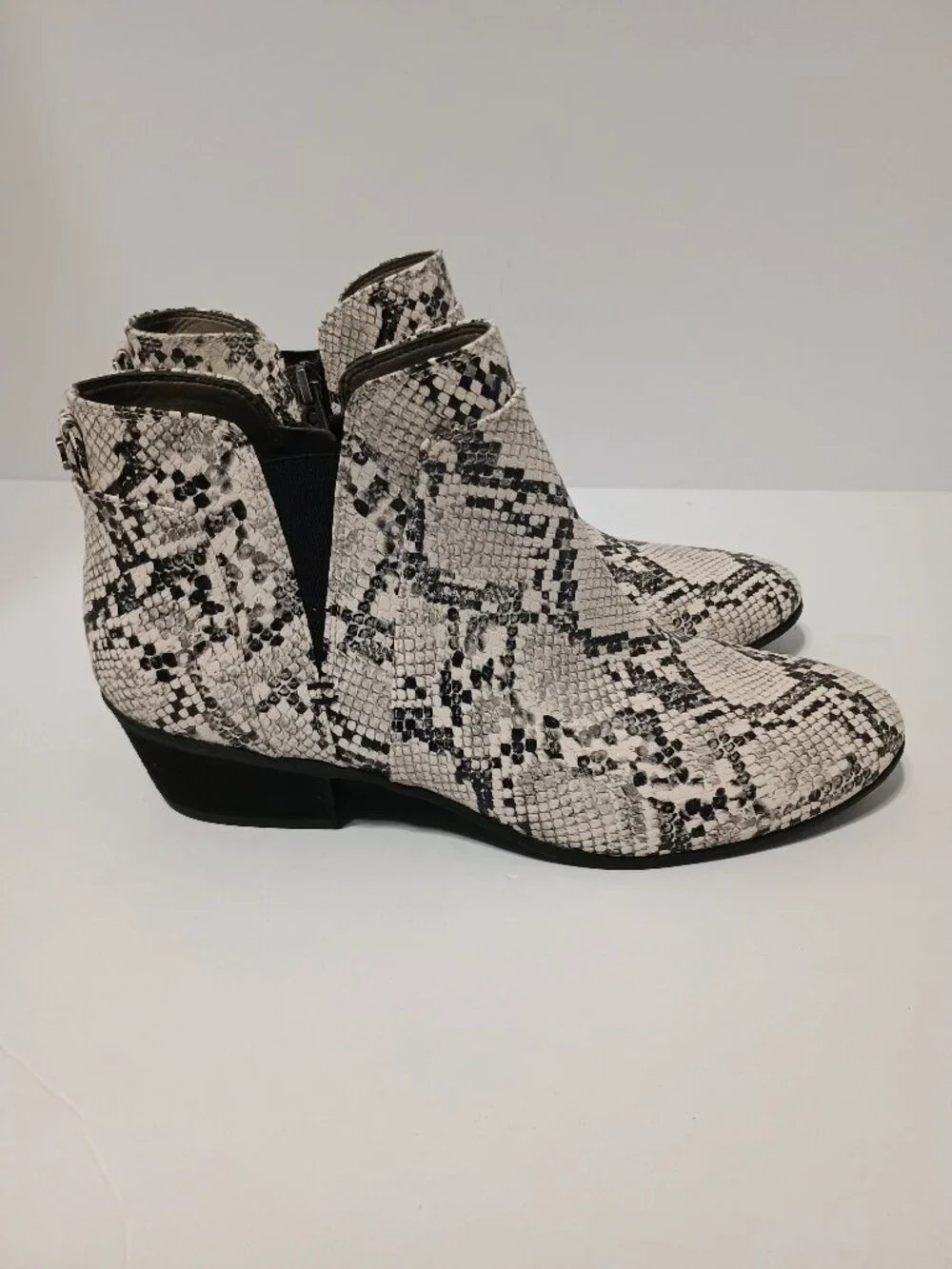 Circus by Sam Edelman Snake Print Western Ankle Booties Side Zip Block Heel - Picture 2 of 10